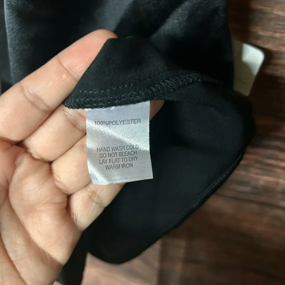 House of harlow tank with lace size M - Picture 3 of 3